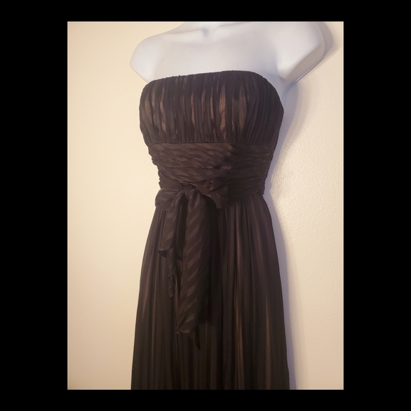 BCBGMAXAZRIA BLACK STRAPLESS DRESS SZ. 2P - Picture 4 of 7